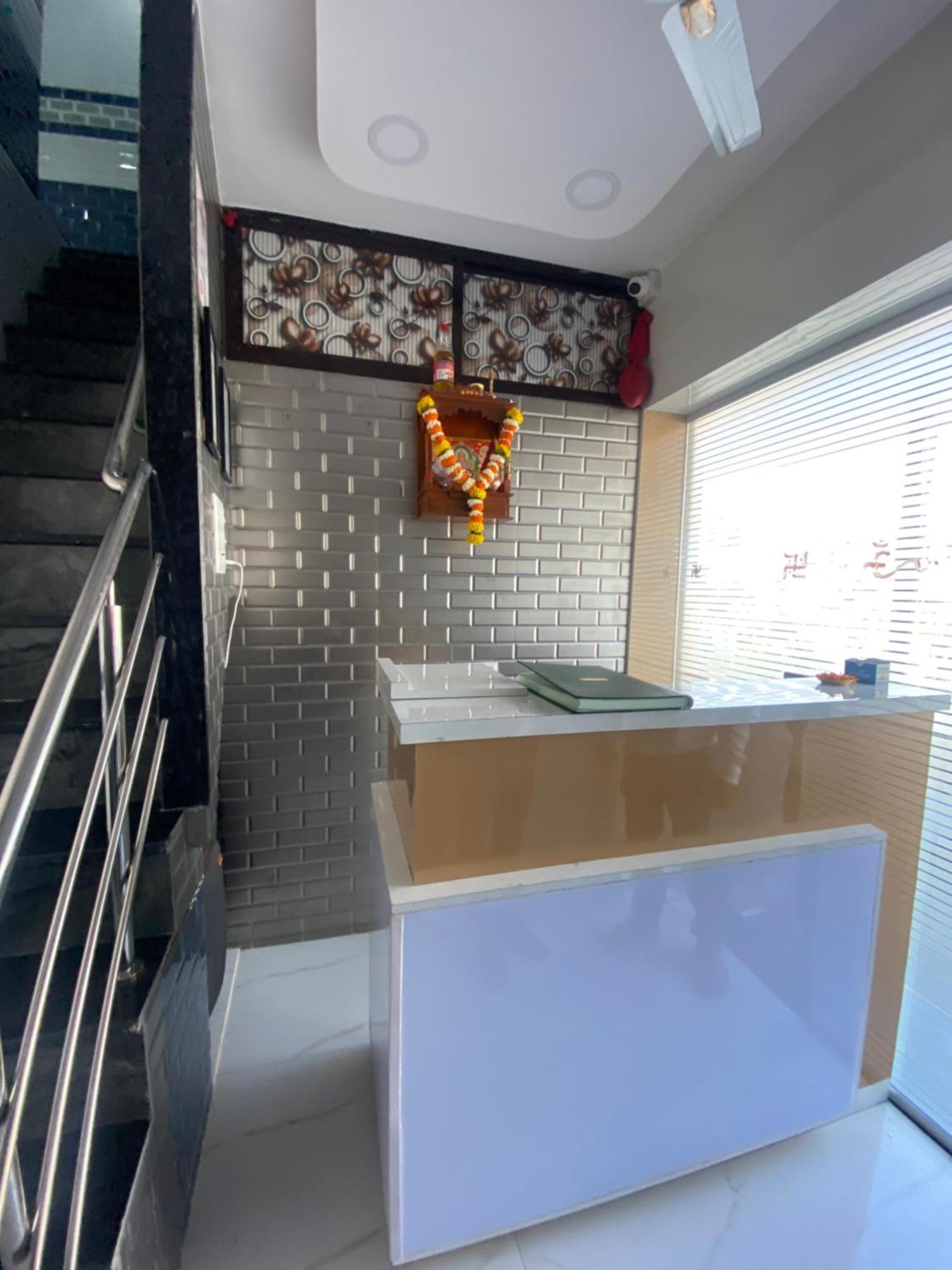 Hotel O Sai Residency Мумбаи Экстерьер фото