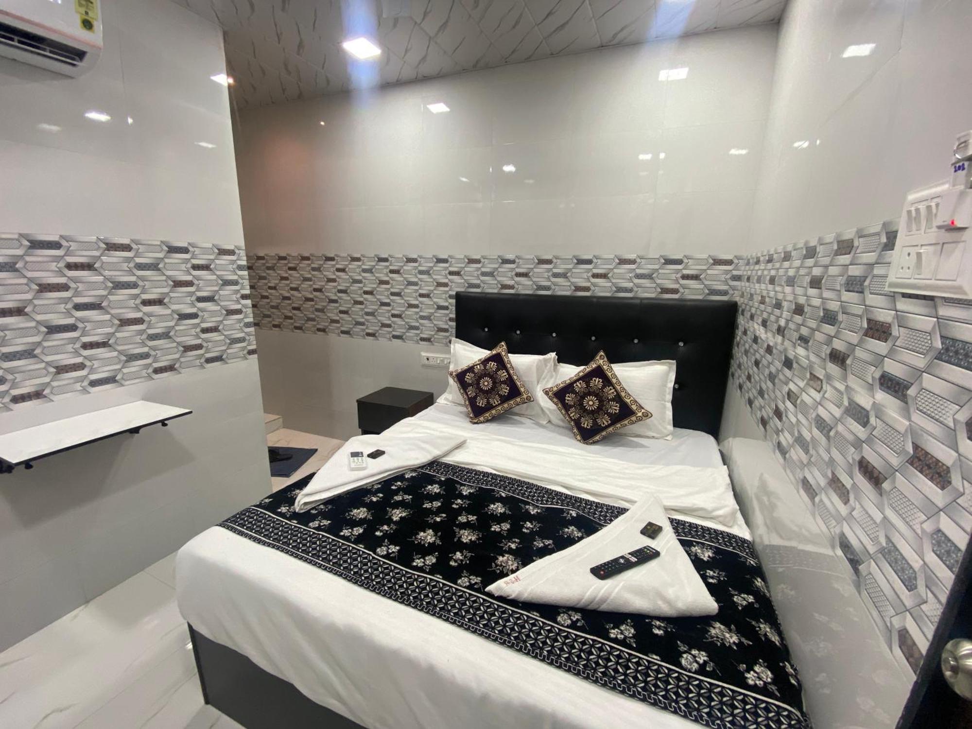 Hotel O Sai Residency Мумбаи Экстерьер фото