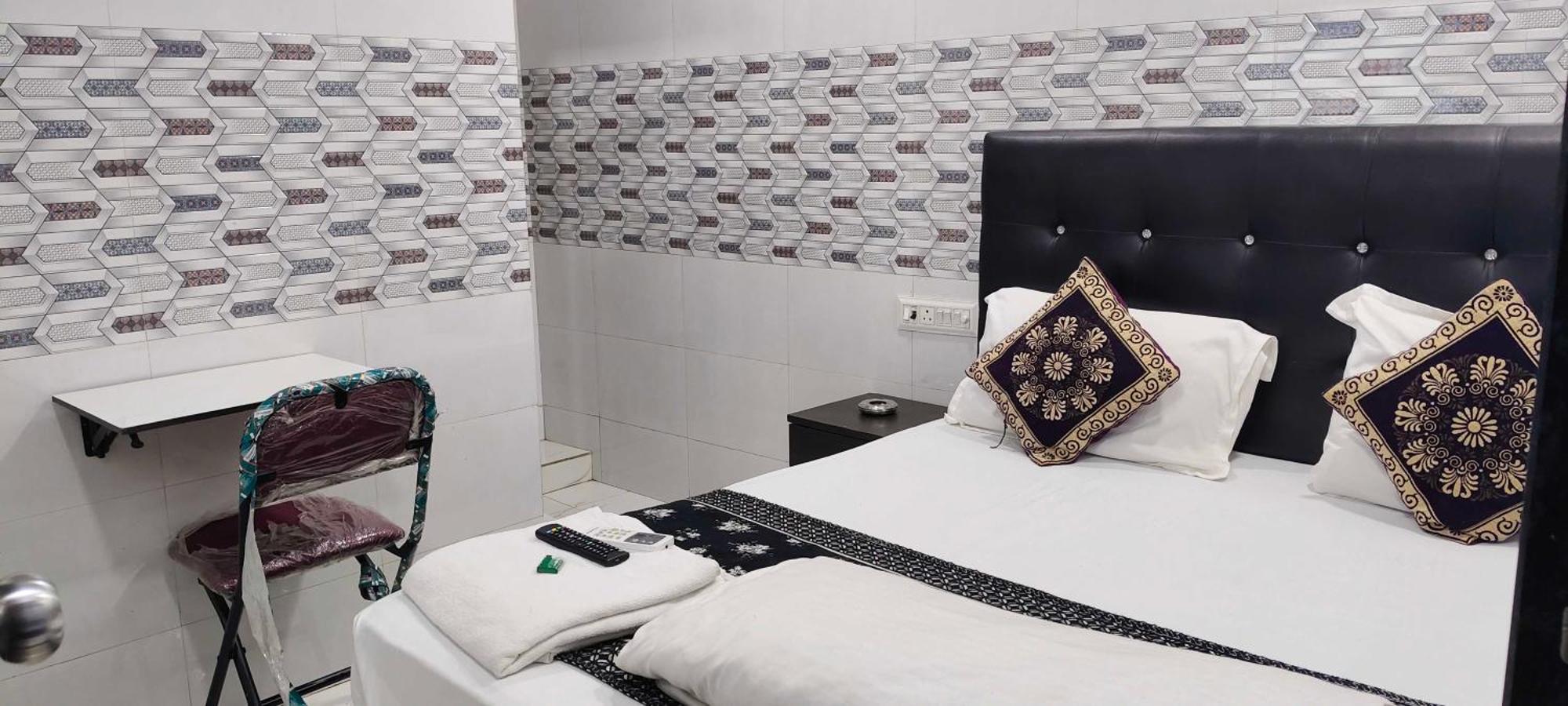 Hotel O Sai Residency Мумбаи Экстерьер фото